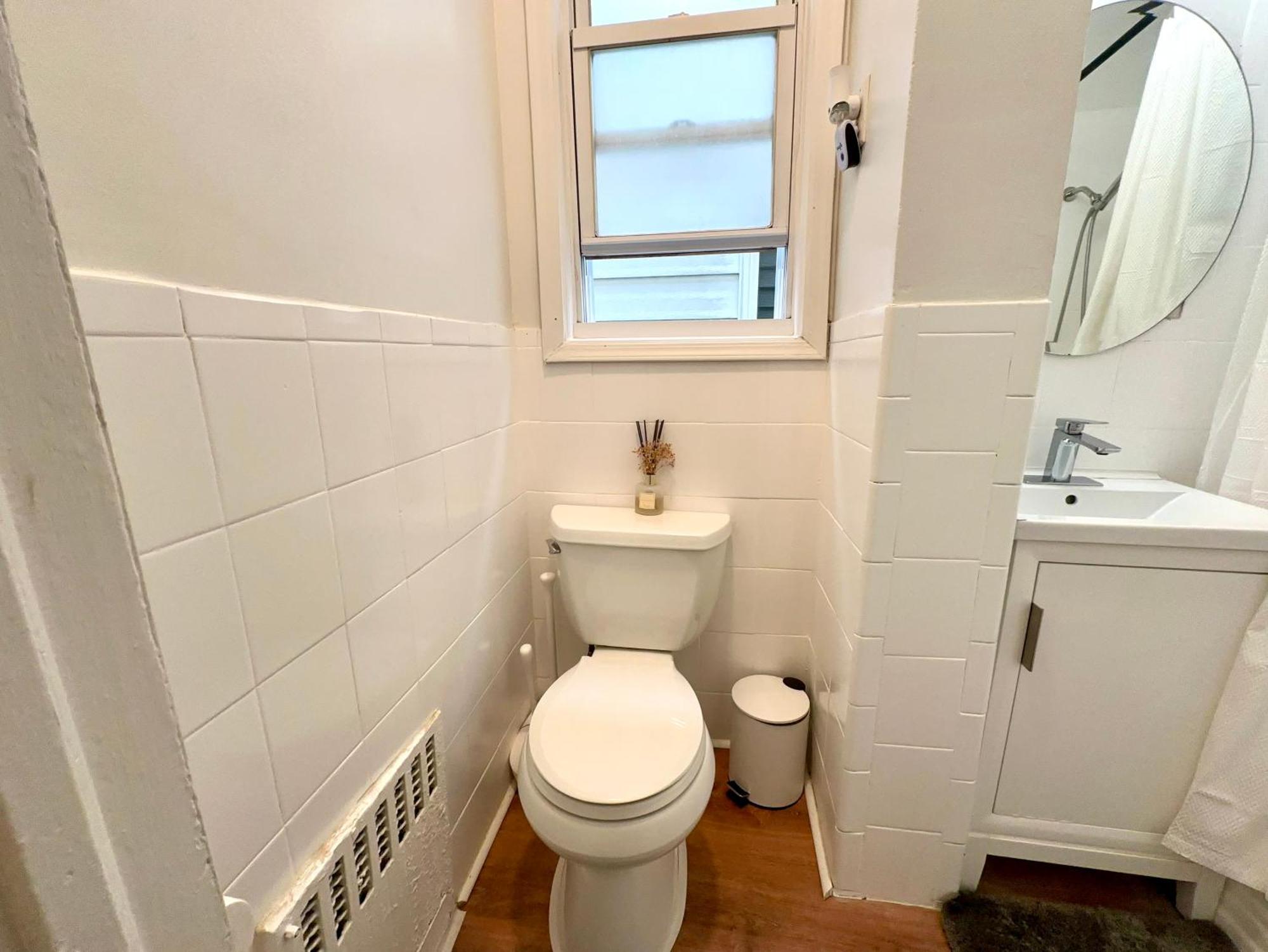 7-A Diamond In Yonkers Apartment Bagian luar foto